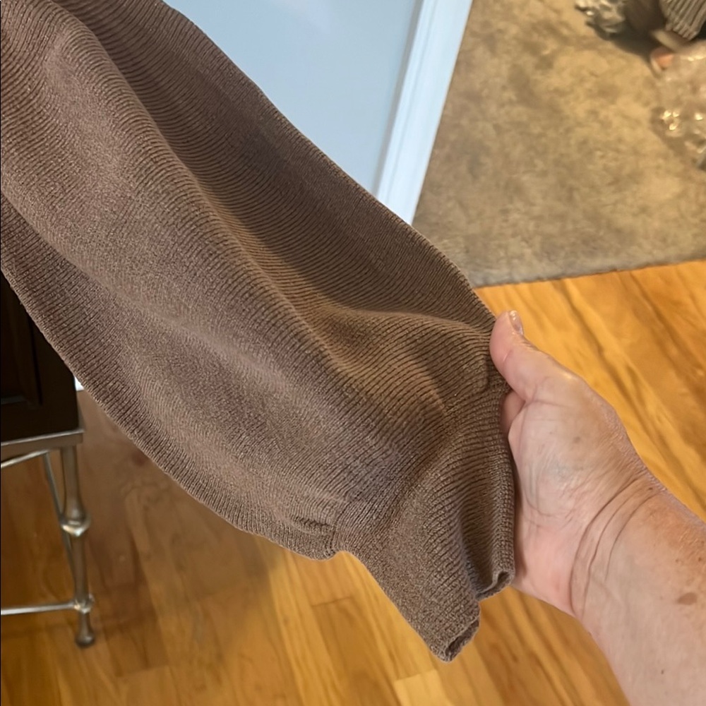 DO+BE Women's Brown Sweater - Picture 4 of 6